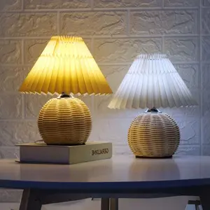 Simple Desk Lamp Reading Light, Multi-Purpose USB Plug-In Warm Light, Bedside Lamp for Nordic Guesthouse Restaurant Camping Atmosphere, Home Decor Lighting, Ambient Decoration Lamp