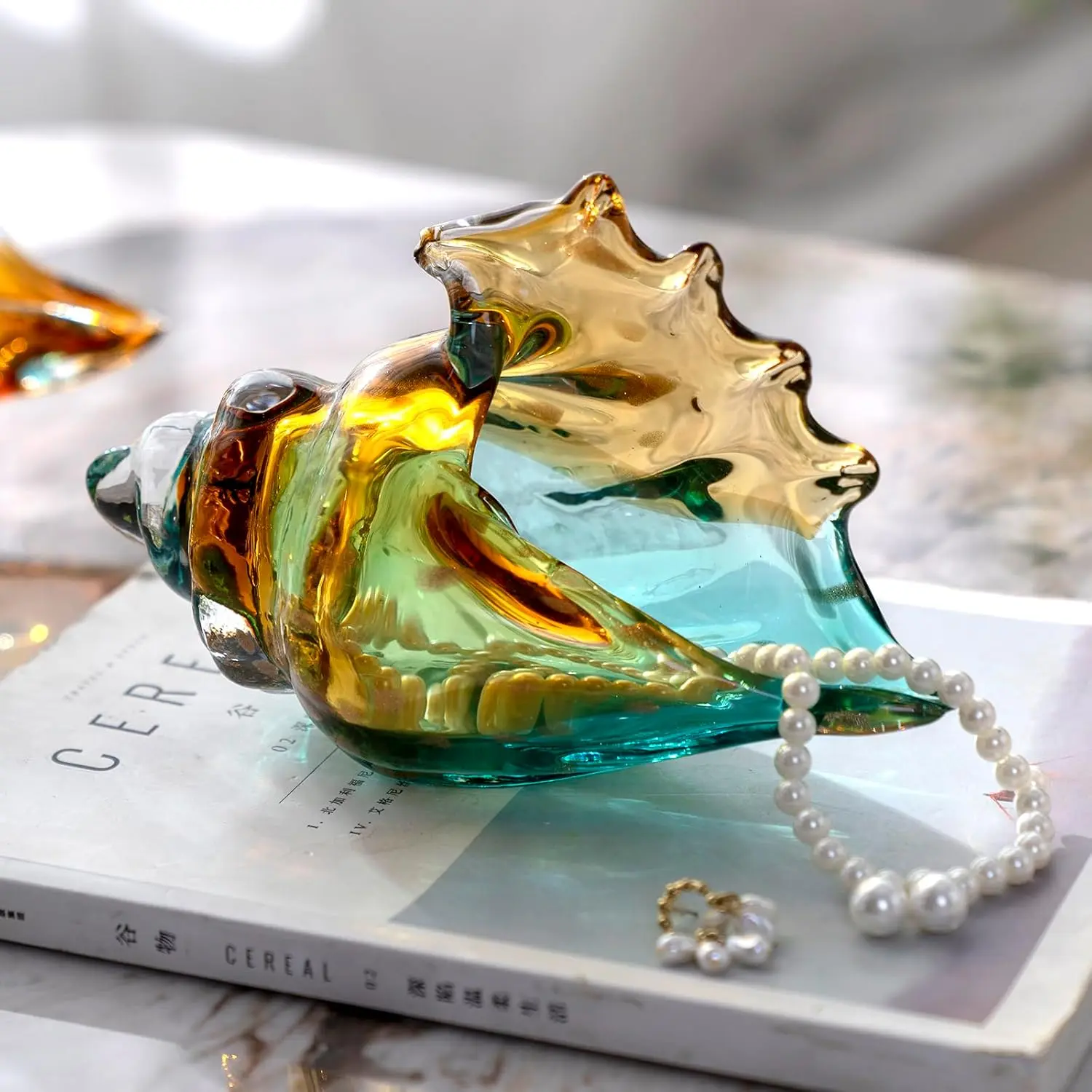 Sea Glass Art Figurines Hand Blown Conch Shell Sculpture, Green Sea Glass Decor Creative Conch Seashell Statue - For Coastal Room Decor Knick Knacks Home Decor Kitchen Decorations Above Cabinets