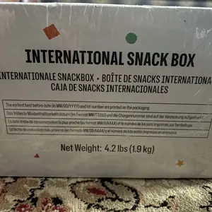 Eastanbul International Snack Box, 40 Pieces Full-Size Foreign Snack Box