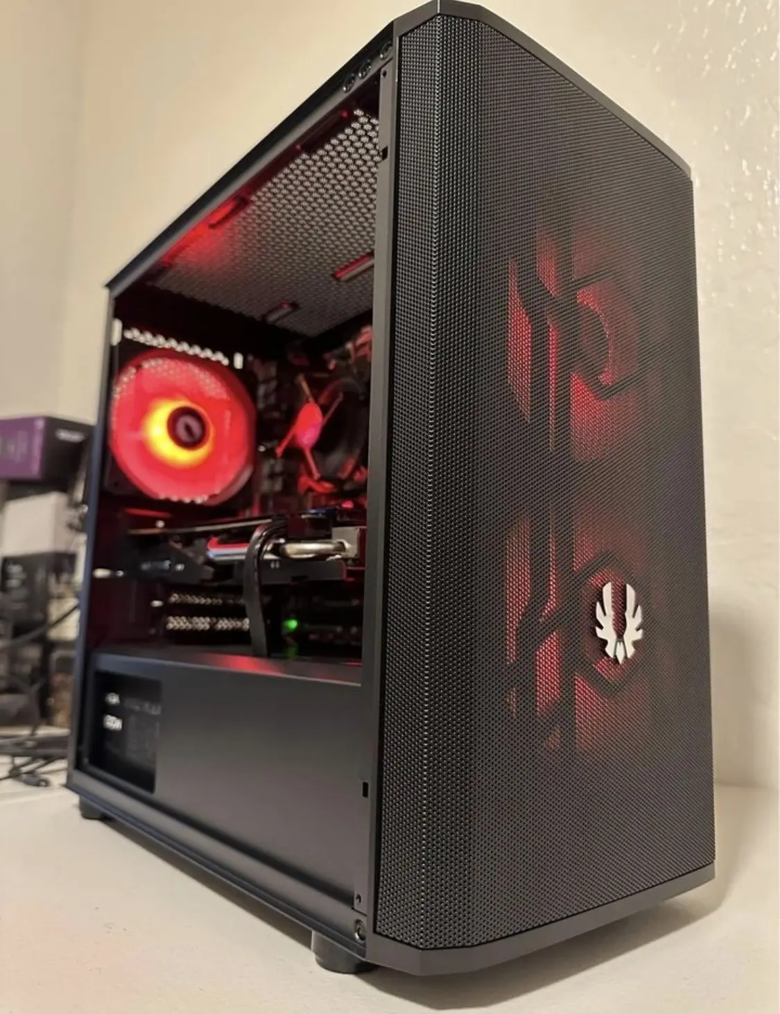 Custom RGB Gaming Desktop PC Intel i7 Quad 8 GB 500 SSD Nvidia Quadro K620 2 GB