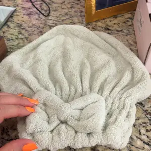 Hair Drying Cap 2-Piece Set for Women, Soft Ultra-Absorbent Towel Wrap with Bow, Reusable Solid Color Accessories, Self Care Gifts for Travel, 2Pc, 2 Piece Sets, Self Care Products, Gifts For Women, Cute Bow Detail, Bathroom, Chic, Bow Decor tiktokshopbac