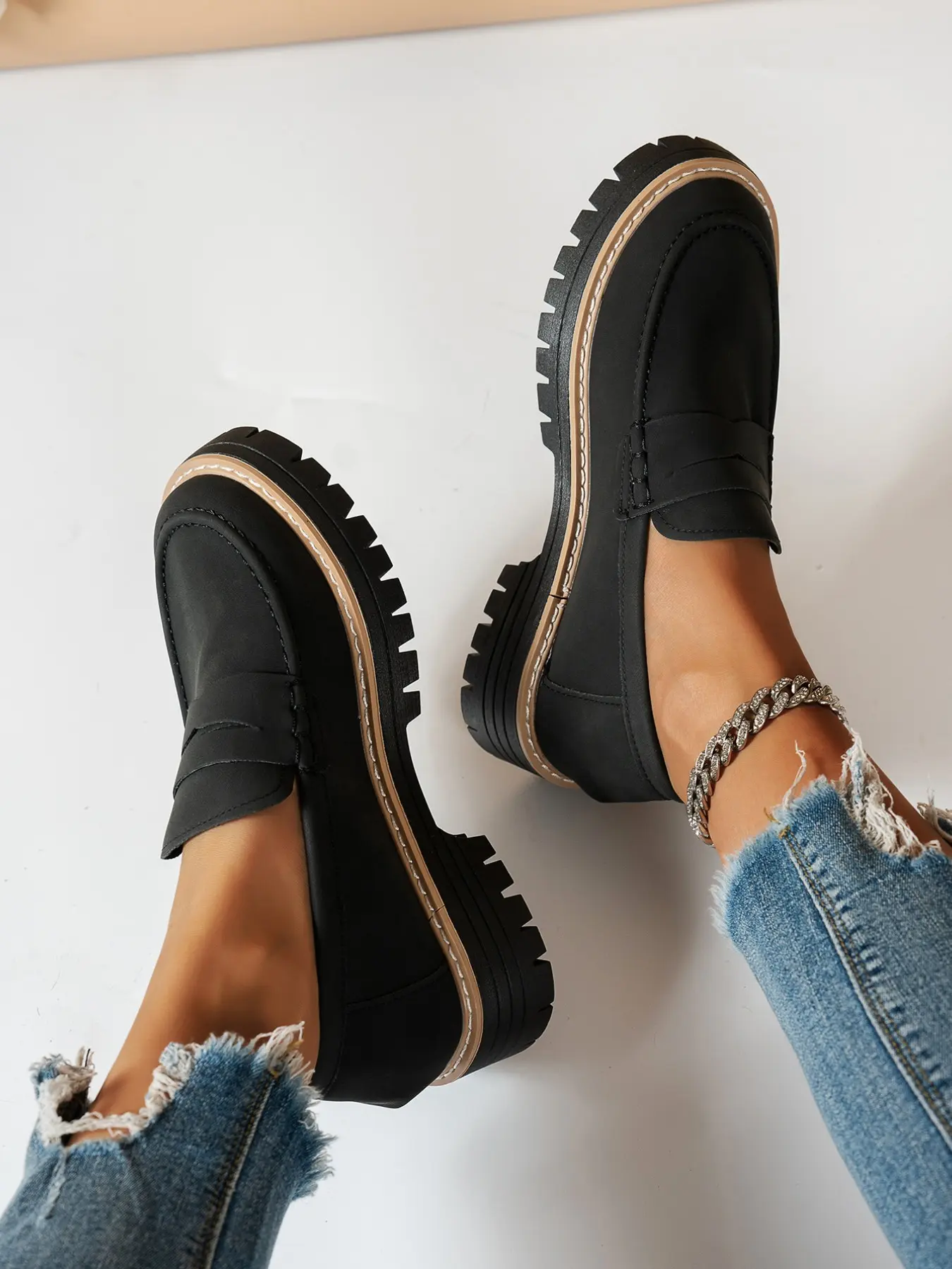 Women's Thick-Soled PU Leather Platform Loafers, Slip-On Shoes, Casual Summer Shoes, Versatile Shoes, Casual Style with Height-Increasing Comfort, Perfect for Commuting, Leisure Outings and Light Social Events