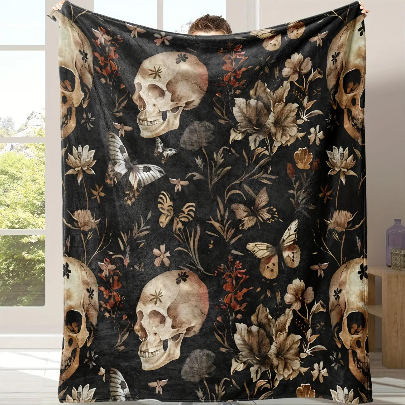 Skull & Floral Flannel Throw Blanket - 280GSM Soft, Warm, Cozy Chic, Wrinkle-Resistant Decorative Blanket - Versatile All-Seasons Gift for Couch, Bed, Cozy Chic Blanket