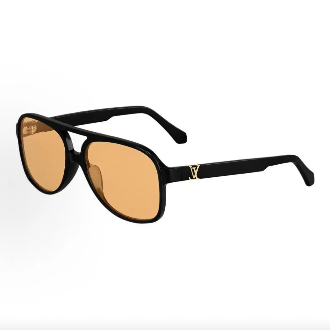Pre-owned Brand new Louis Vuitton Pilot Aviator Sunglasses, Gloss Black Acetate Frame / Light Orange Tint Lens with Gold LV Logo（Do not purchase directly. Contact us for details.）