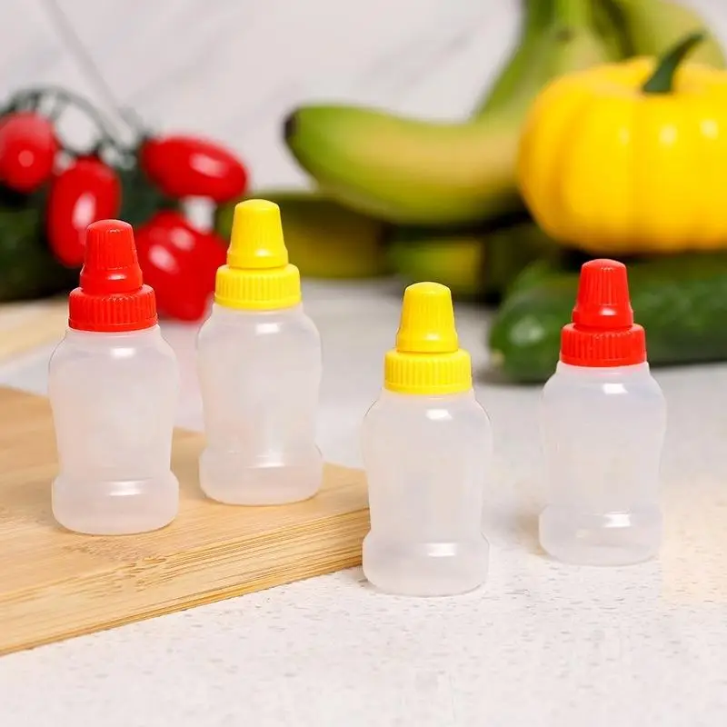 Mini Sauce Bottle, 4 Counts Portable Squeeze Seasoning Bottle, Portable Ketchup Dispensing Bottle, Seasoning Dispenser for Ketchup, Salad Dressing, Ho