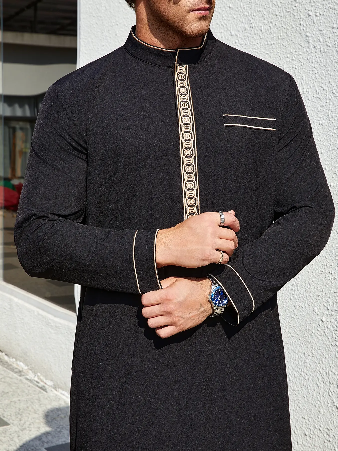 Arabian Islamic Traditional Men's Robe, Casual Authentic Saudi Thobe with Gold Embroidered Collar, Fitted Woven Fabric, Perfect Gift for All Seasons