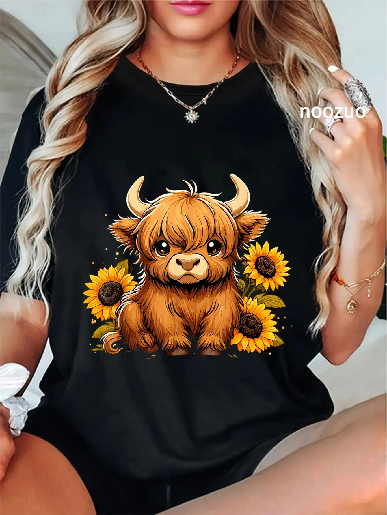 Women's Whimsical T-Shirt with Playful Highland Cow & Sunflower Graphic, Casual 100% Cotton Vintage Top with a Distressed Look, Streetwear, Tshirt
