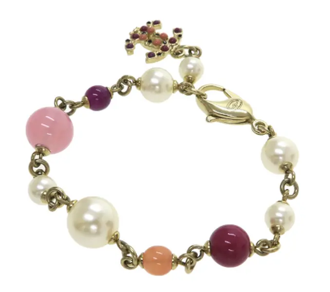 Pre-owned Chanel Chanel Gold Tone Pink Beaded CC Charm Bracelet mq859