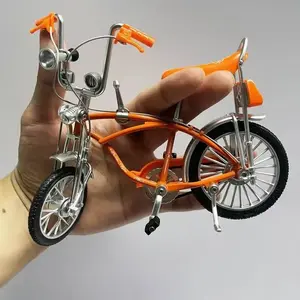 New Alloy Bicycle Model 1:8 Scale, Realistic Mountain Bike Downhill Road Bike, Decorative Ornament Gift Toy, Versatile Use, Party Birthday Easter Present