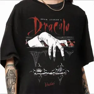 Dracula Vintage Horror T-Shirt, Retro Halloween Shirt, 80s Scary Movie T-Shirt Cotton Casual Tee, Gift For Women, Gift For Man