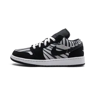 Air Jordan 1 Low GS "Zebra"