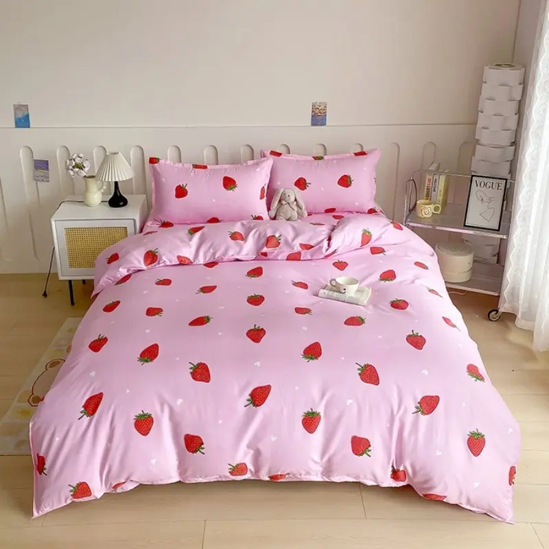 3pcs Strawberry Bedding Set (1 Fitted Sheet + 2 Pillowcases), Soft Comfortable Breathable Design, Ideal Gift for Spring Summer, Soft Bedding Sets