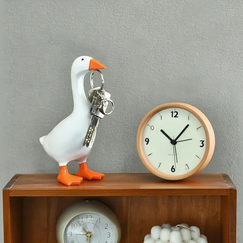 7 in Cute Resin Goose Desktop Figurine - Magnetic Hook Beak, Dual Key Organizer, Desk Shelf Accessory, Figurines Statues & Bobbleheads, Office Decor, Ideal Christmas Housewarming Gift