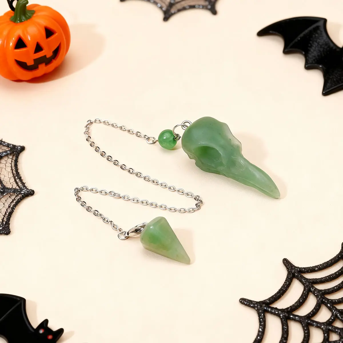 Natural Crystal Aventurine Crow Skull Pendulum Pendant Design, Men's Blue Opal Necklace, DIY Jewelry Clavicle Chain, Halloween Decoration Gift, Natural Stone Pendant