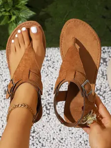 Women's Suede Leather Sandals with Buckle Straps, Bohemian Western Flat Slippers, Comfortable Lightweight Non-Slip Flip Flops for Summer Beach Vacation, Boho Style Sandal, Boho Style Slides, Flat Shoes Sandals