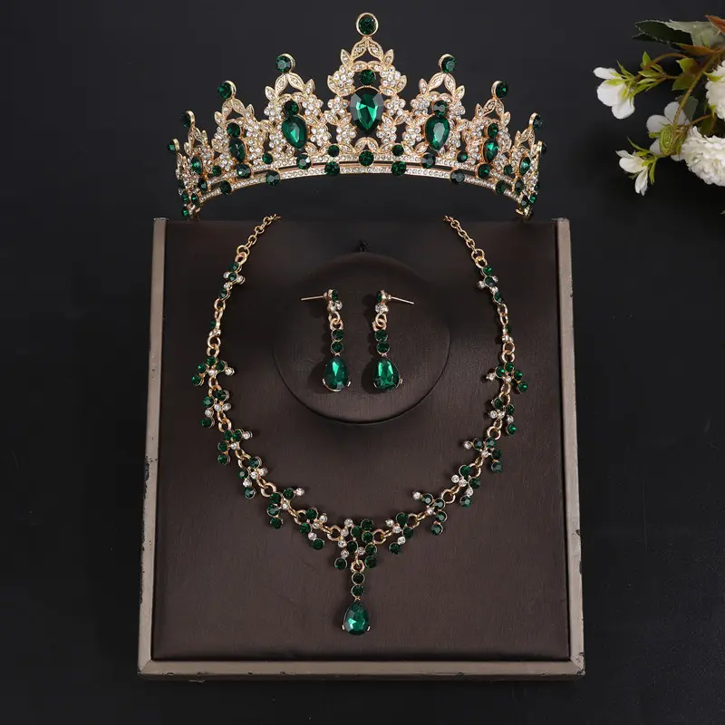 Green Crown+Necklace+Earring Needles