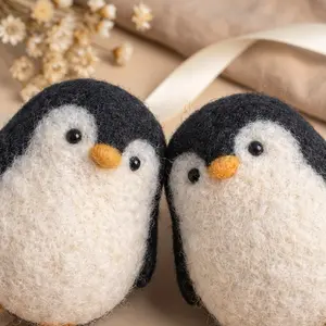 2Pcs Animal Needle Felting Kit, Felting kits for Beginners adult with Step-by-Step Tutorials, Rabbit/Sheep/Penguin/Cat DIY Felting Kit, Diy Handmade Craft, Cute Funny Home Decorative Ornaments, Birthday Valentine's Day and Christmas Gifts