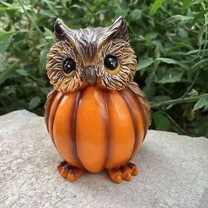 1 Piece Pumpkin Owl Statue Creative Resin Owl Sculpture Big Eyes Charming Owl Figurines with Pumpkin Body Unique Ornament for Window Sill Kitchen Tabletop Autumn Home Decor