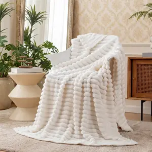 Soft coral fleece casual blanket — warm, comfortable, lightweight — suitable for sofa, bed, and everyday use — a heartwarming gift for all ages Fluffy 3D Vintage