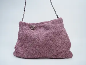 Pre-owned CHANEL knit Crossbody Bags 2017 Pluto Glitter Large Shopping Bag coco neige