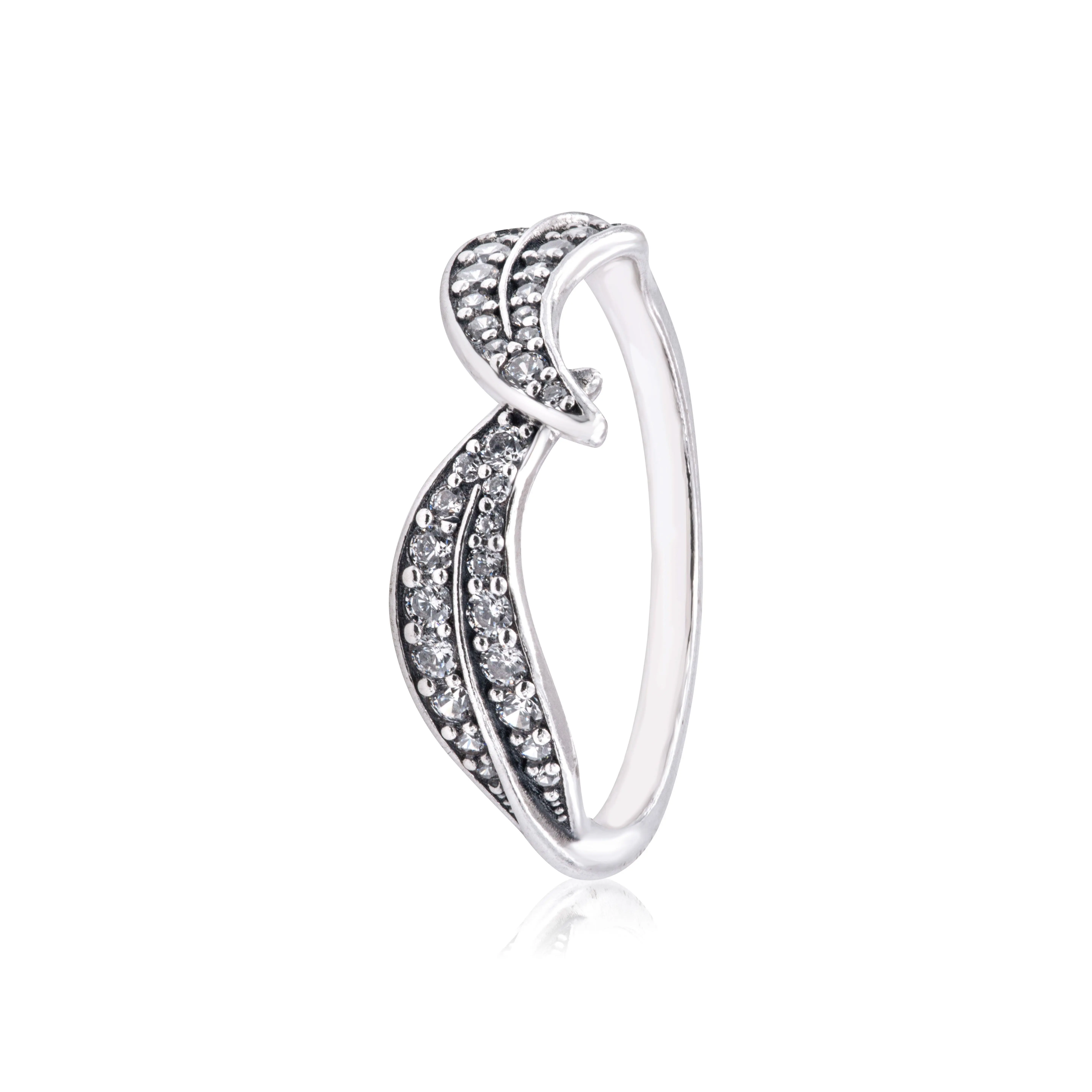 Pandora Sparkling Leaves Ring 199533C01-52