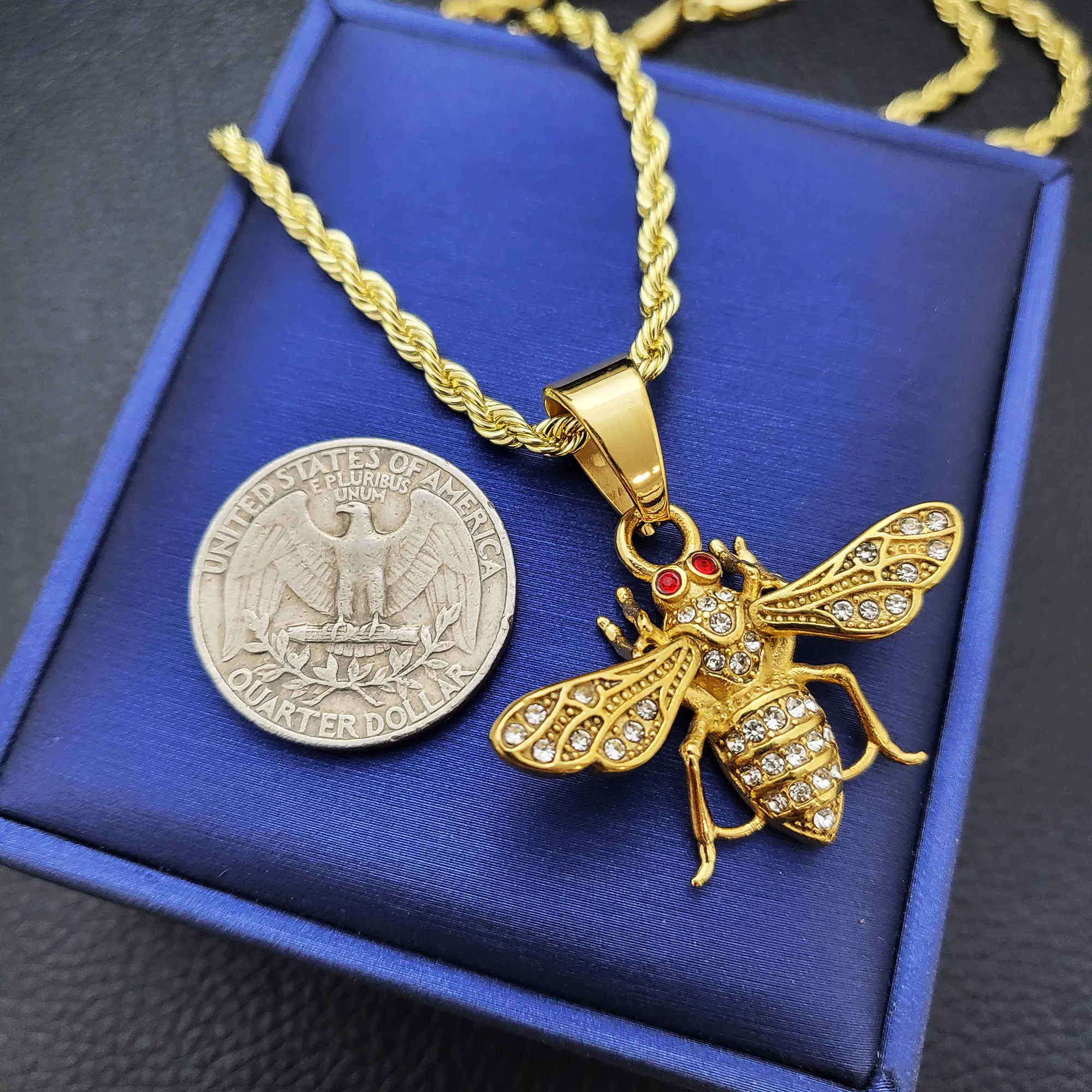 MaxBling81 Unisex Hip-Hop Bee Pendant Necklace in Stainless Steel with Sparkling CZ, 3mm Rope Chain 18-24in, Gold/Silver Fashion Party Jewelry, Fashion Jewelry Party, Sparkling Cz Necklace, Silver Rope Chain, Bee Motif, Daily Wear, Chain Jewelry Necklaces