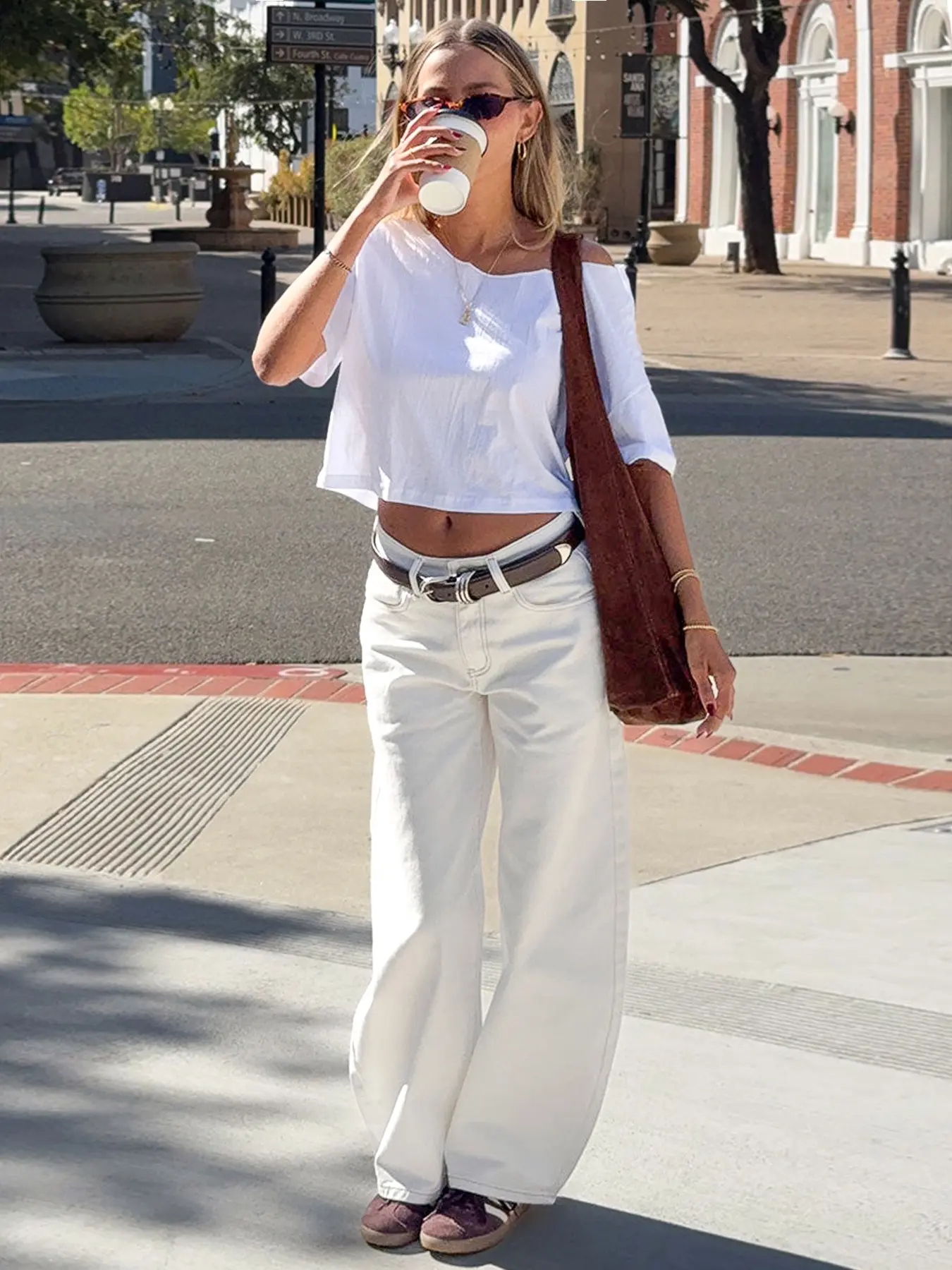 Women's Casual Basic Solid Color Scimitar Pants, Loose Vintage Jeans, Loose Fit Baggy Denim Jeans, Comfortable and Versatile, Perfect for Everyday Wear, Bottoms