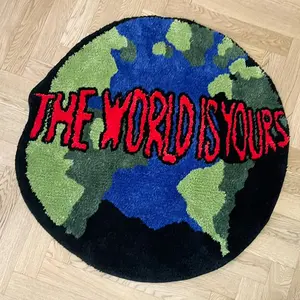 The World Is Yours Letter Pattern Round Rug, 1 Count Non-slip Soft Home Decor Floor Decorative Rugs, Multipurpose Use Decorative Carpet for Home Living Room Bedroom Bathroom, Bathroom Accessories, Room Decor for Men, Earth Pattern Rug