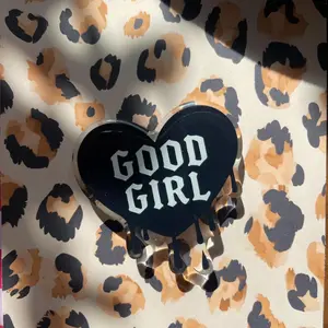 Good Girl Heart Phone Grip, Gothic Dripping Heart MagSafe Phone Holder, Leopard Print Aesthetic Cute Phone Stand, Alternative Style Phone Accessory