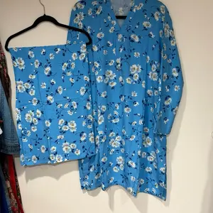 Pakistani Plus Size Soft Linen Dress Plus Size Women 2 Piece Kameez and Trouser Set in Floral Print Elegant Style Loose Trouser Daily Wear