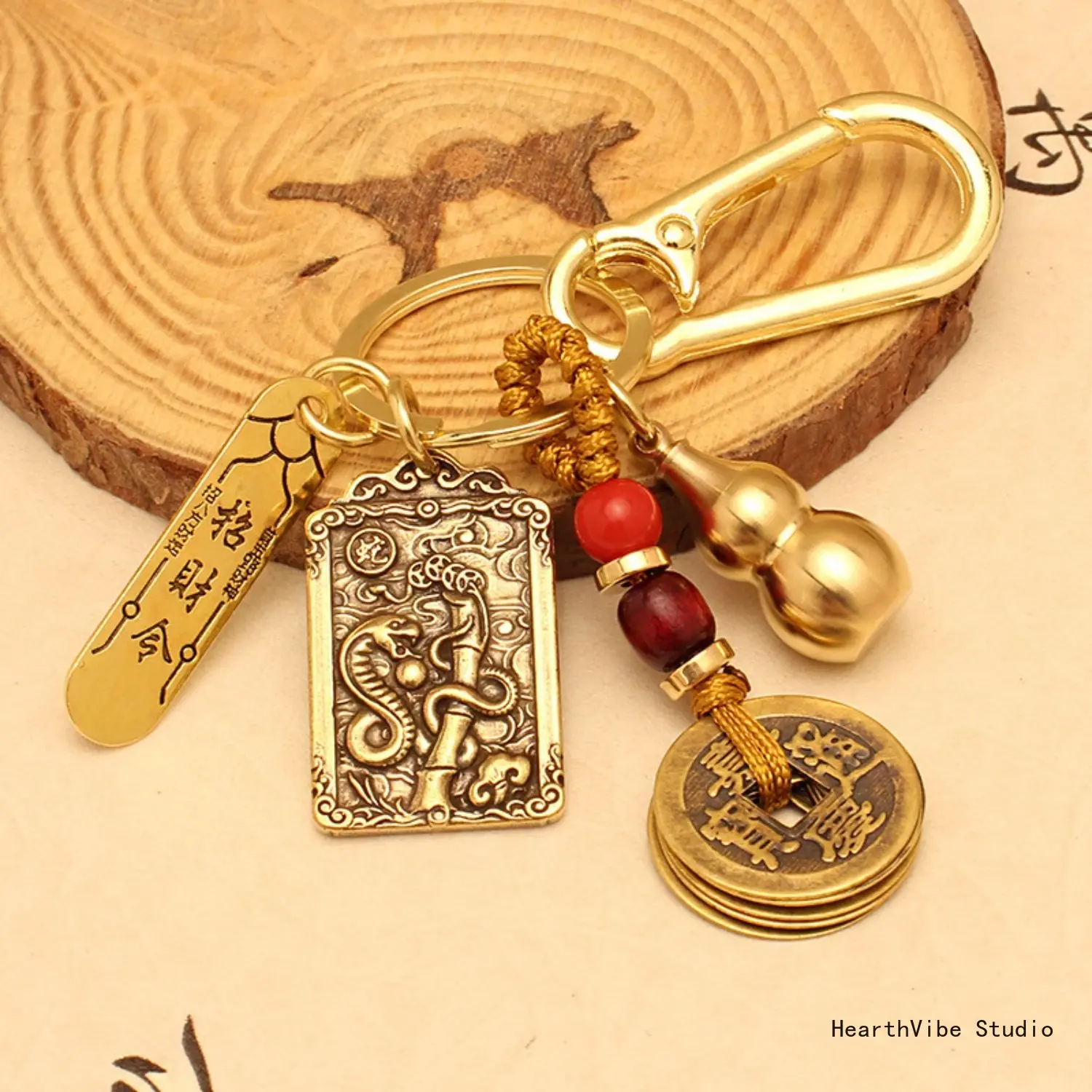Chinese-Style Snake Zodiac Keychain, Brass Feng Shui Pendant Charm with Gourd and 5 Emperors Money for Car Keys or Gifts, Keychain Charm, Key Chain Jewelry, Aesthetic Keychain
