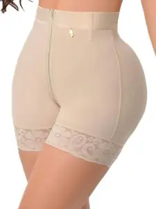 Seamless panty with glute and abdomen shaping