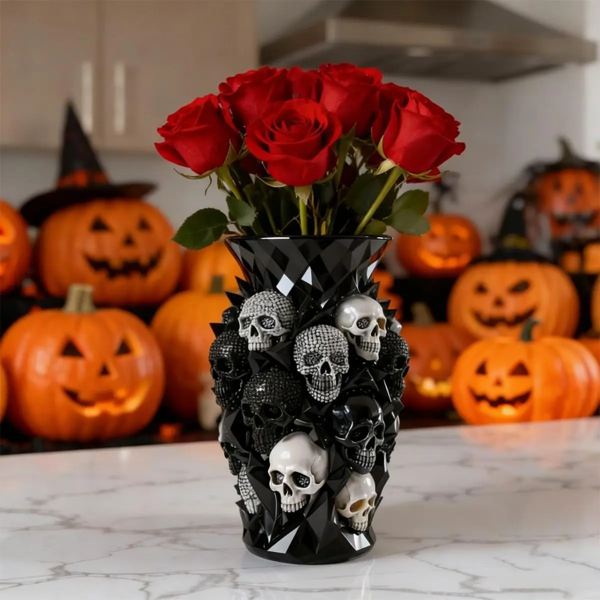 Gothic Diamond Skull Resin Vase, Flower Vase, Decorative Vase, Artistic Garden Decor, Unique Home Decoration Craft, Dark Gothic Style, Suitable for Family Decor, Home Decor Accessory