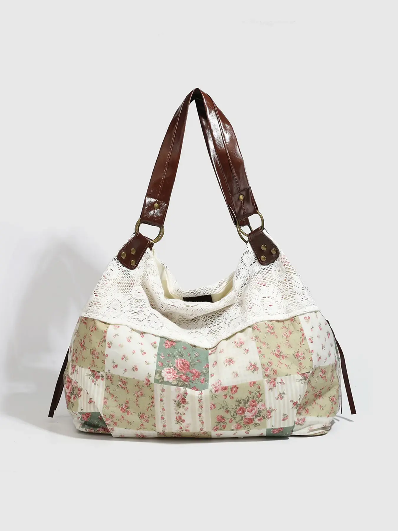 Small niche design retro fashion texture underarm bag, floral plaid patchwork fabric, lace lace design, large capacity elegant atmosphere single shoulder bag, suitable for beach vacation, shopping, and gatherings
