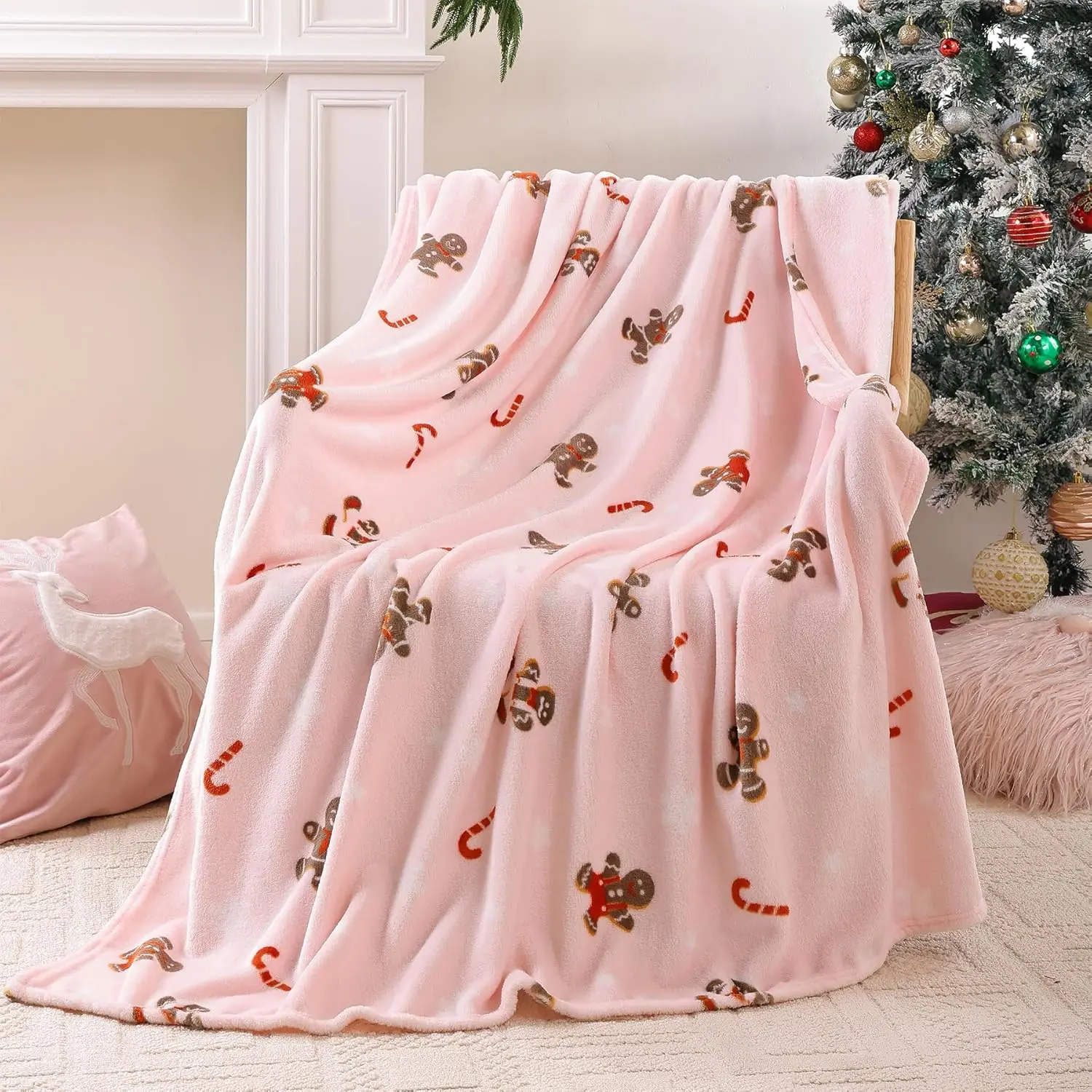 Pink Gingerbread Christmas Throw Blanket, Thick Warm Fleece Blanket for Winter Couch Sofa Bed Home Décor, Luxury Soft Cozy Plush Fuzzy Microfiber Flannel Blanket, 50x60 inches