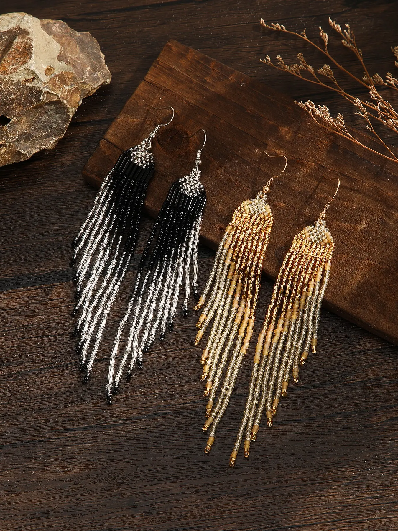 Ladies' fringed earrings - Bohemian style - Symmetrical geometric fringed design pattern - Hand-woven beaded earrings - Suitable for daily wear, vacation, party, holiday gift-giving - Statement Earring, Stylish jewelry
