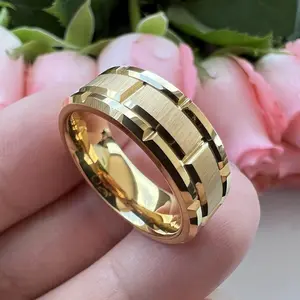 1pc Modern Golden 304 Stainless Steel Ring for Men & Women - Brick Pattern Brushed Center, Comfort Fit Wedding Band, Promise Engagement Unisex Jewelry, Simple Elegant Design, High-Quality Finish, Durable Jewelry, Elegant Wedding Ring | Mode