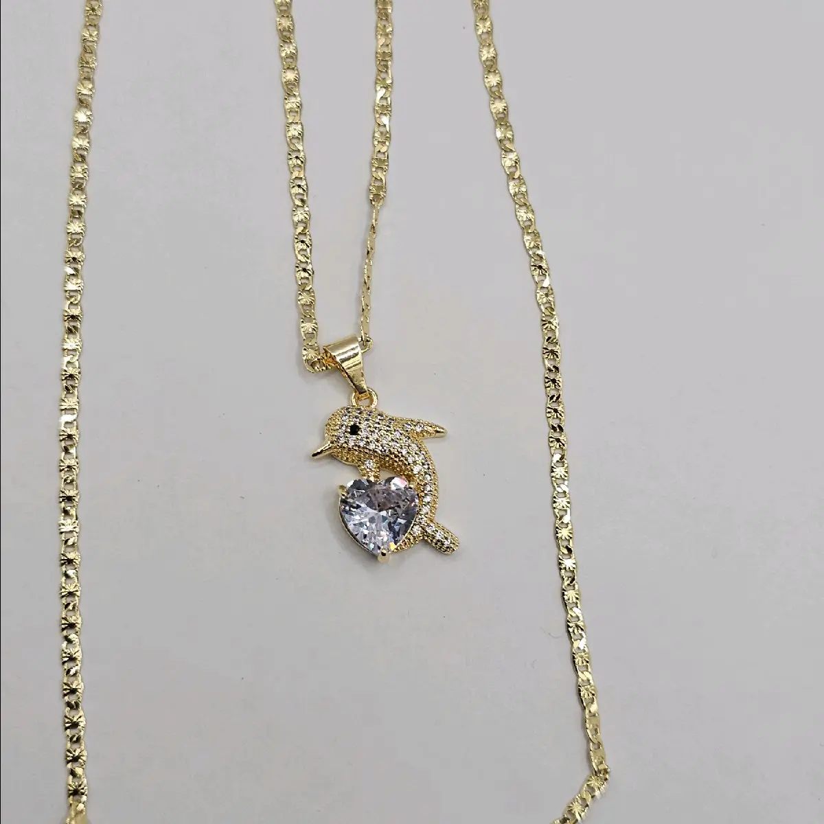 necklace beautiful Dolphin with heart Gold-plated
