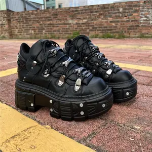 Unisex Retro Punk Chunky Platform Lace-up Shoes With Metallic Accents, Casual Footwear