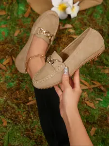 Women's Casual Round Toe Loafers, All-Season Slip-On Shoes, Comfortable Walking Flats, Metal Buckle Decor, Ideal for Work & Daily Wear