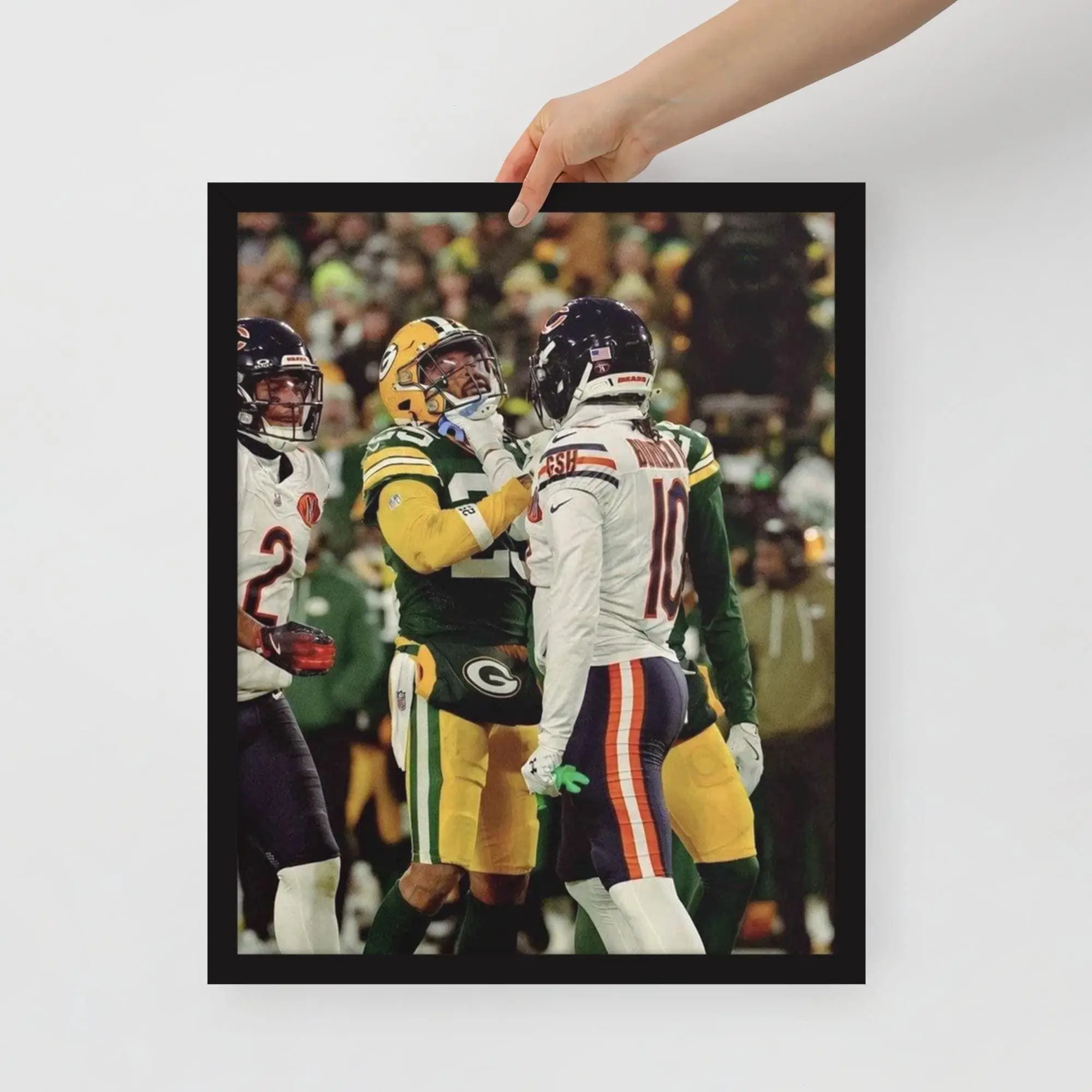 [ FAST SALE UP TO 45% ] Luther Burden Chicago Football Poster, Bears Vs Green Bay Packers Rivalry Wall Art, Explosive WR Playmaker Print, Soldier Field Decor, Unframed Print Only