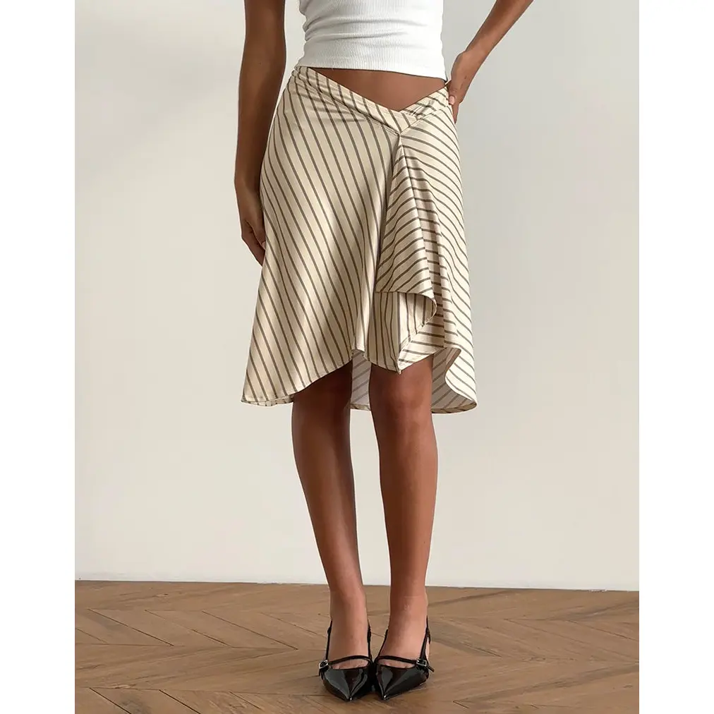 MOTEL Esmeray Midi Skirt in Yellow Diagonal Stripe