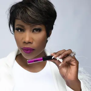 Nanju Matte Liquid Lipstick in "Magenta Majesty" – High-Pigment, Long-Wear, and Smudge-Proof Formula