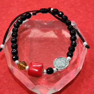 Pulsera triple protección hecha a mano arteaanalmente.Triple protection bracelet handmade by hand..