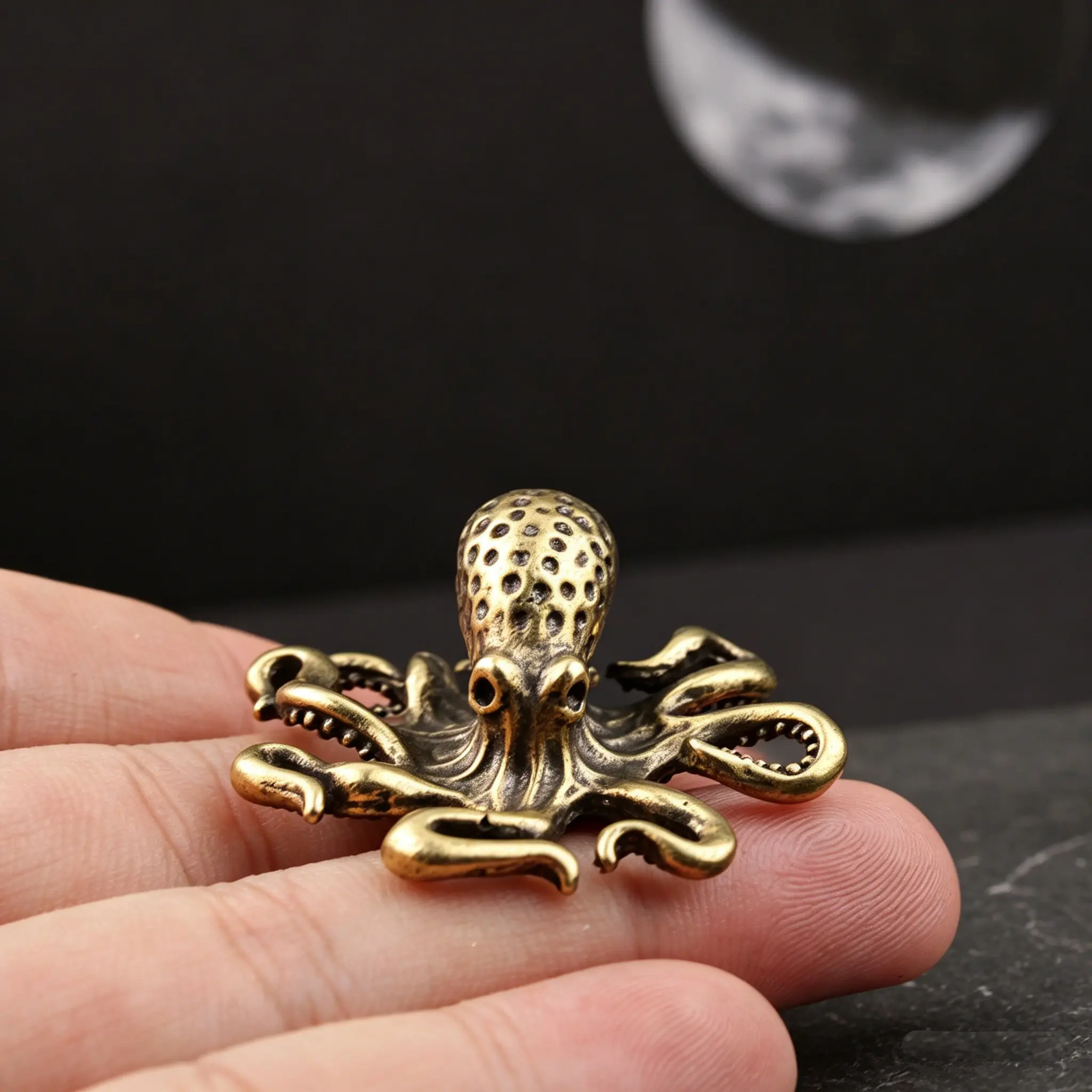 Brass Octopus Statue Desktop Decor, Handmade Craft, Home Decoration, Three-Dimensional Sculpture, Unique Art Piece, Perfect Gift Idea