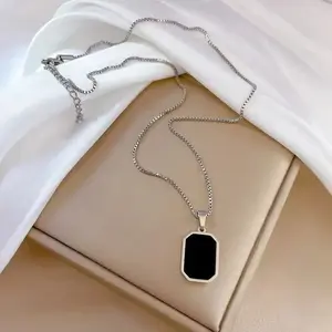 Fashion Square Necklace for Women Korean Black Geometric Pendant Necklace Collar Neck Gold Color Chain Charm Jewelry Party Gift YIYUEQIANLI