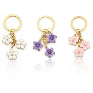 Pastel Flower Keychain Accessories - Cute 3-Daisy Boutique Style Bag Charm for Purses & Keys, Sweet Christmas Gift for Women, Bag Charms