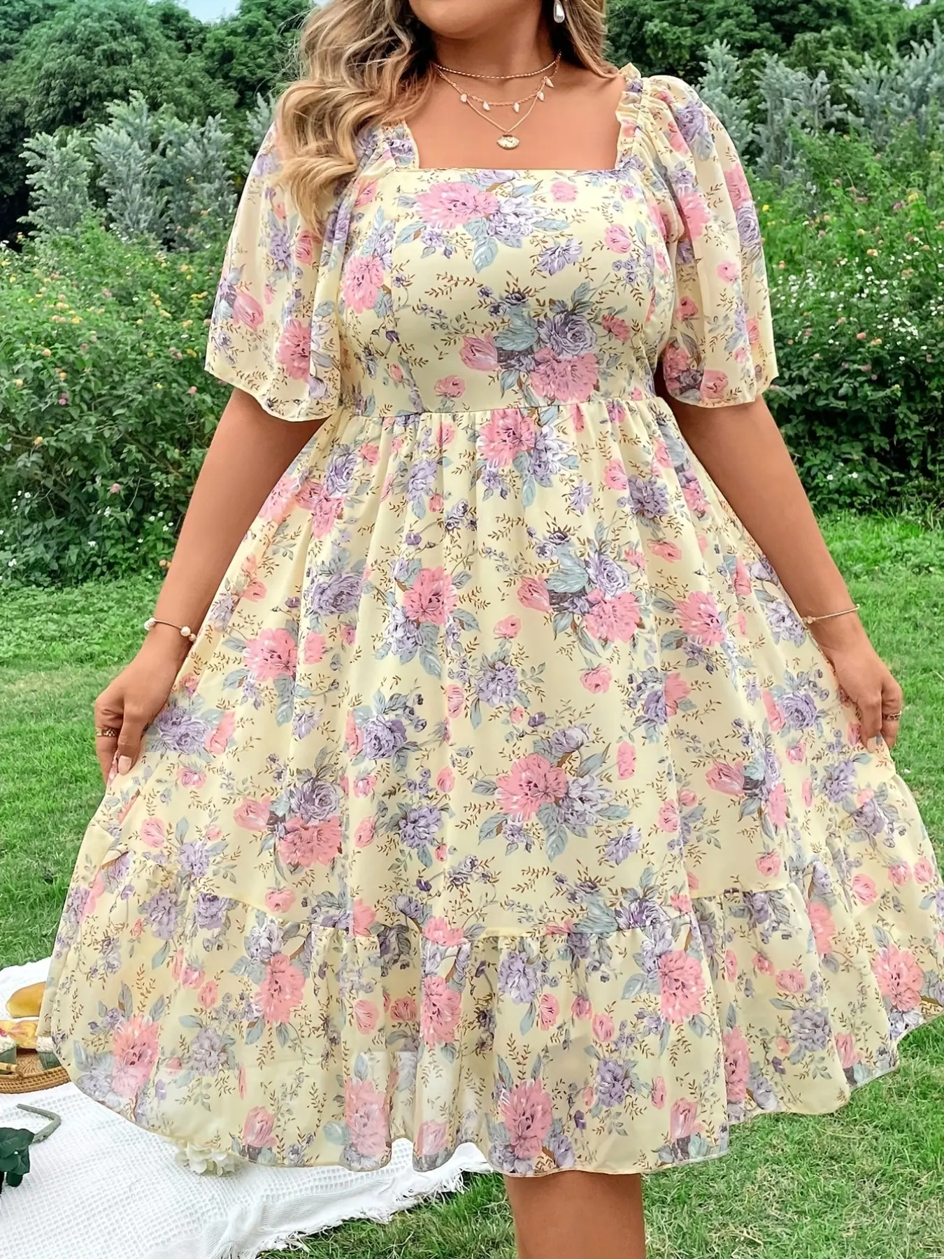 Women's Fashion Plus Size Casual Boho Chic Floral Print Dress, Elegant Bohemian Shirred Design, Loose-Fitting Short Sleeve Midi Dress, Woven Fabric, All Seasons, Womenswear, Boho
