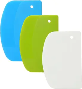 3 Pieces Food Dough Scraper Plastic Multi-Purpose Kitchen Pastry Cutting Tool Flexible Bowl Scraper with Curved Edge Cake Baking Bench Scraper High Quality PP Material Non-Toxic Easy Clean