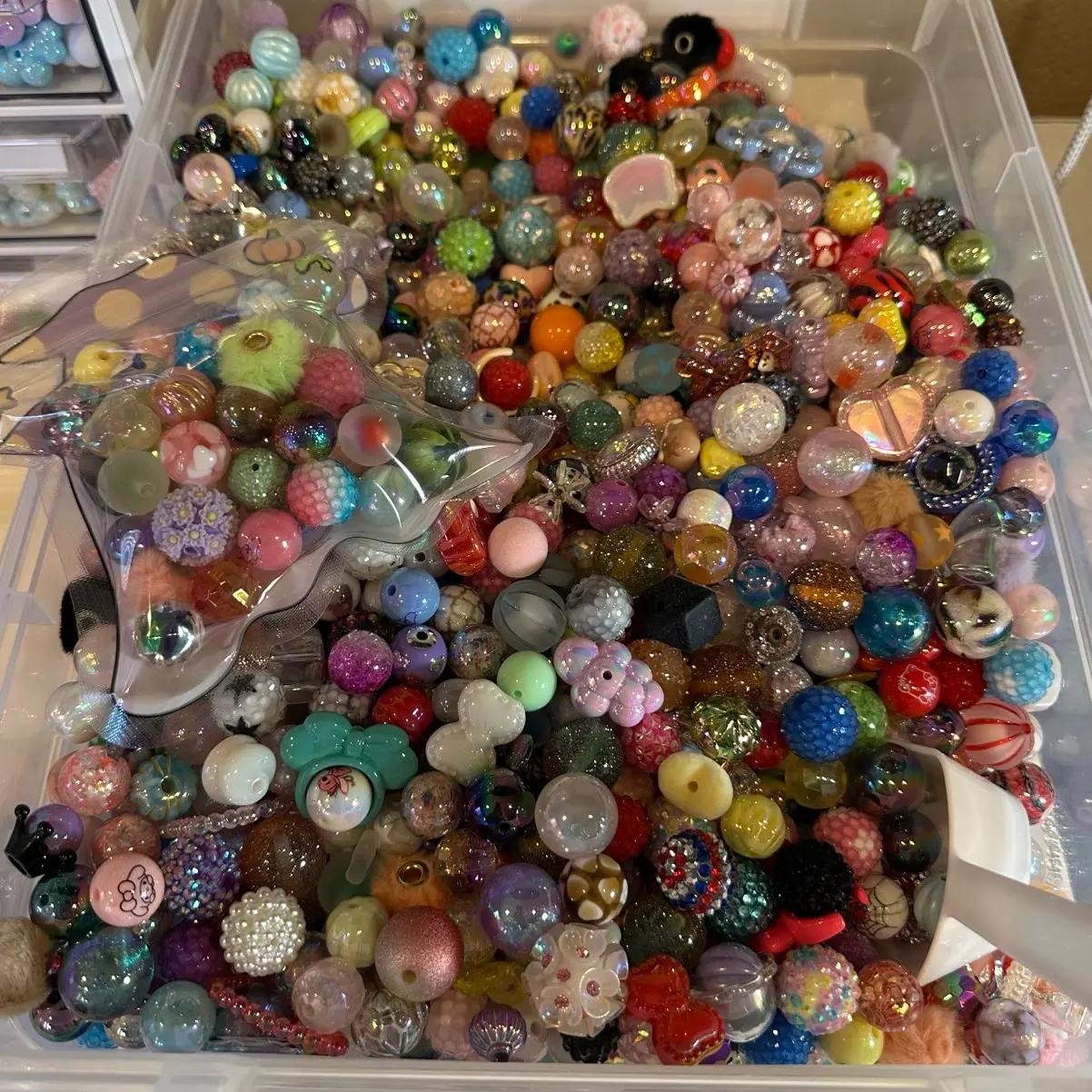 Sale bead scoop